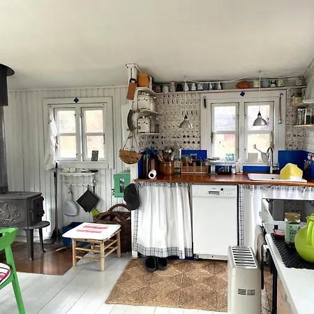 Feriehus Bohemian Summer Idyll Close To Heatherhill And The *