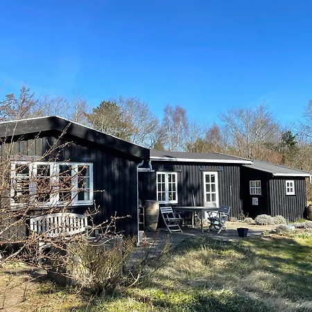 Bohemian Summer Idyll Close To Heatherhill And The Feriehus Vejby