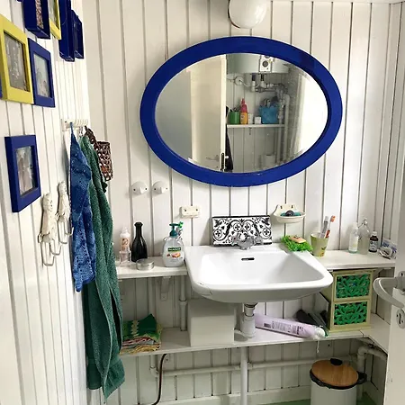 Bohemian Summer Idyll Close To Heatherhill And The