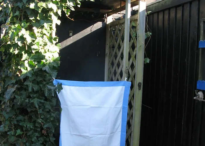 בית נופש Bohemian Summer Idyll Close To Heatherhill And The Vejby